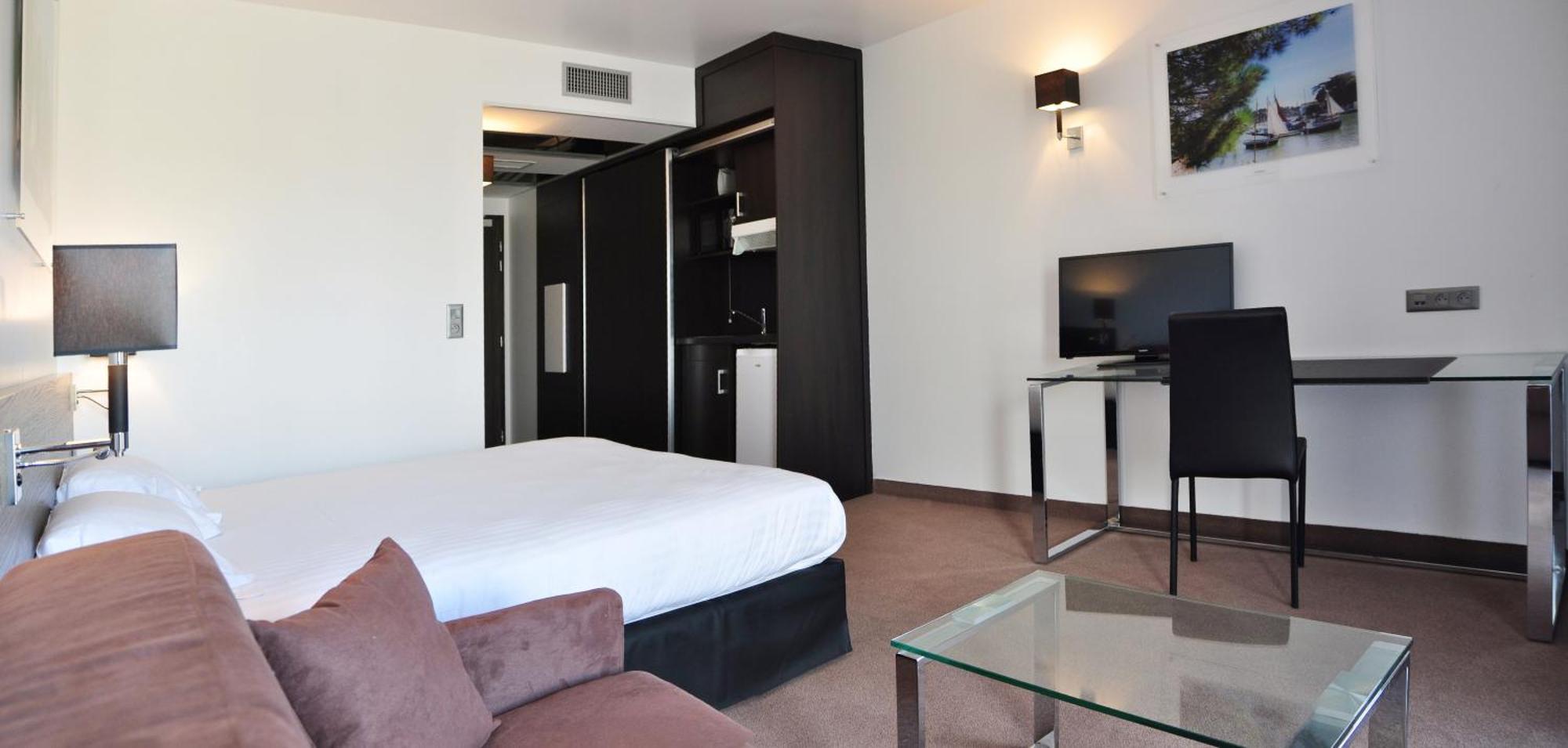 Golden Tulip Pornic Suites- Appart Hotel Bilik gambar