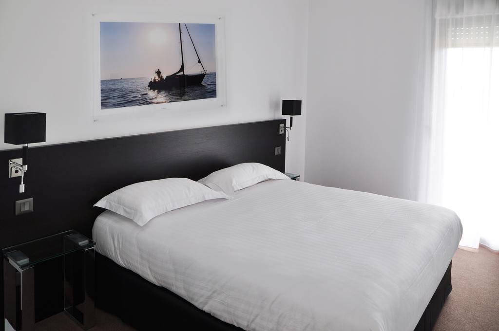 Golden Tulip Pornic Suites- Appart Hotel Luaran gambar