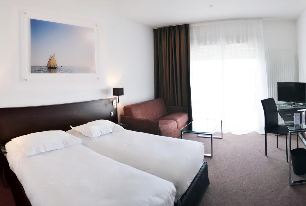 Golden Tulip Pornic Suites- Appart Hotel Luaran gambar