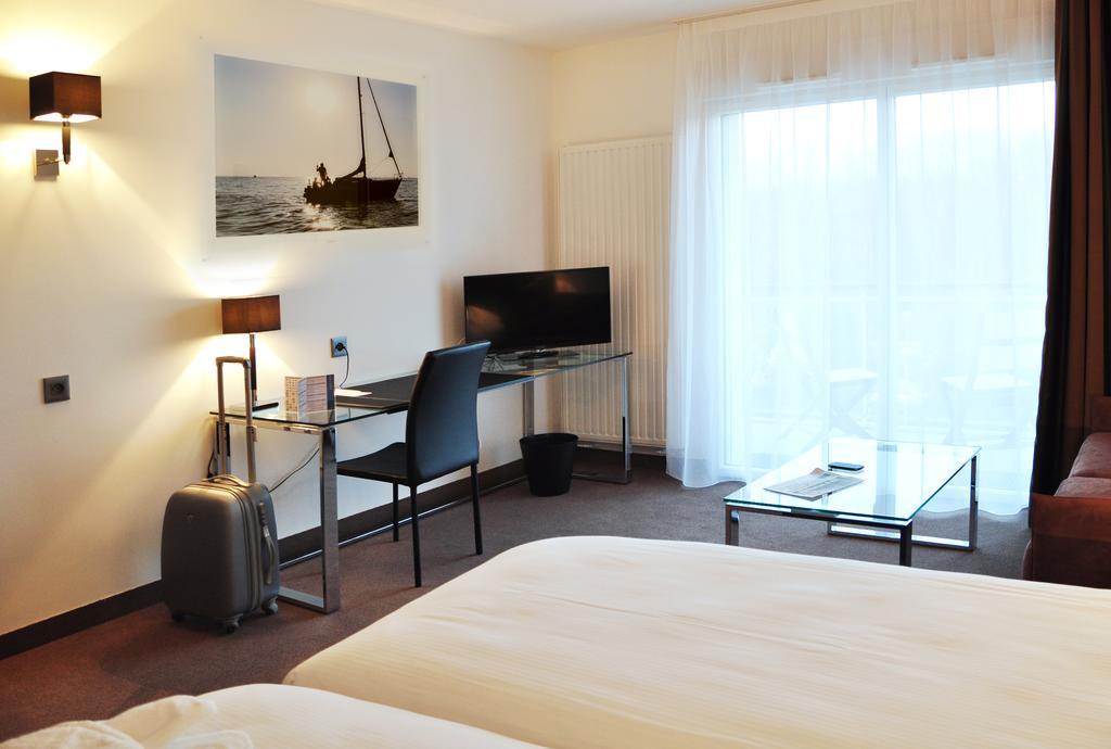 Golden Tulip Pornic Suites- Appart Hotel Luaran gambar