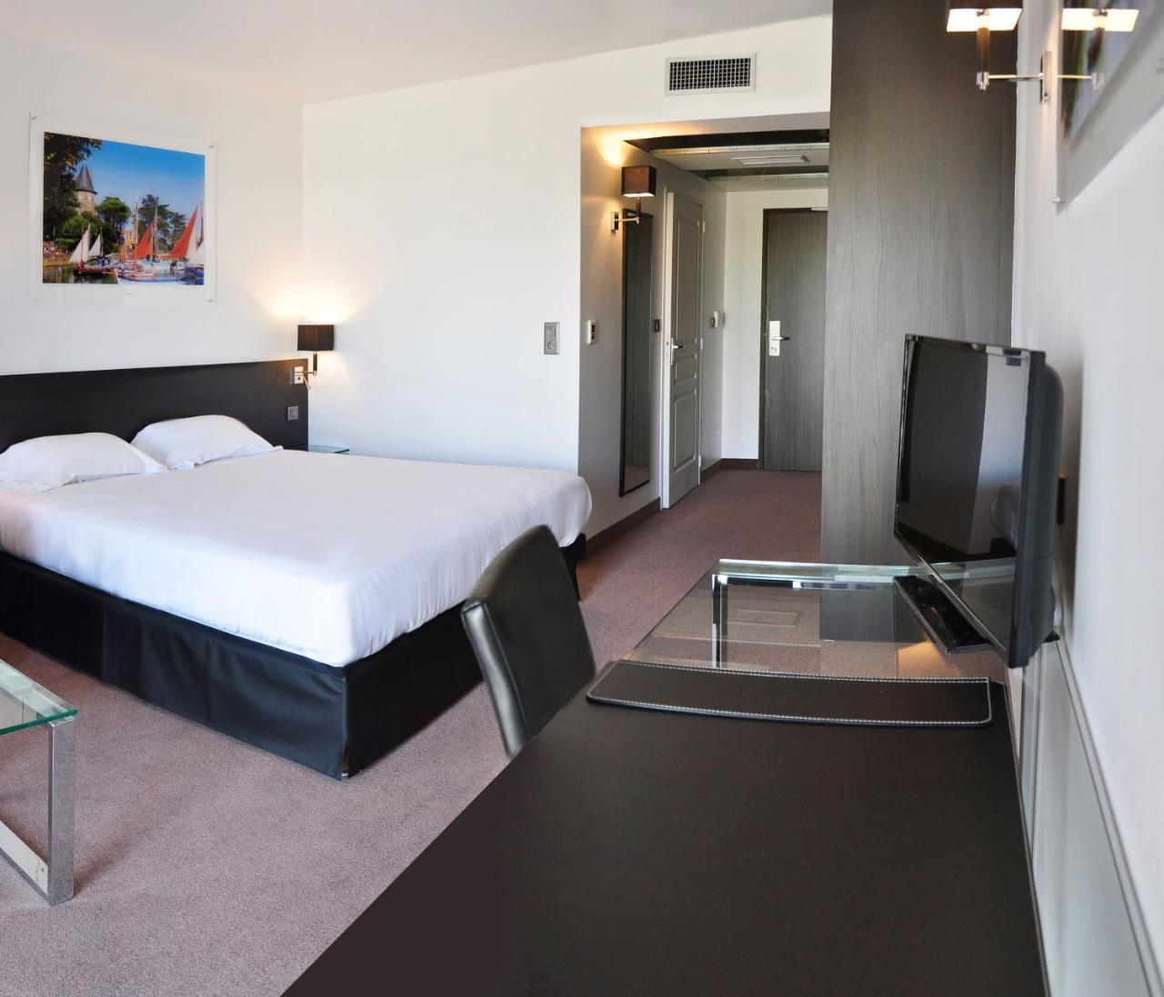 Golden Tulip Pornic Suites- Appart Hotel Luaran gambar