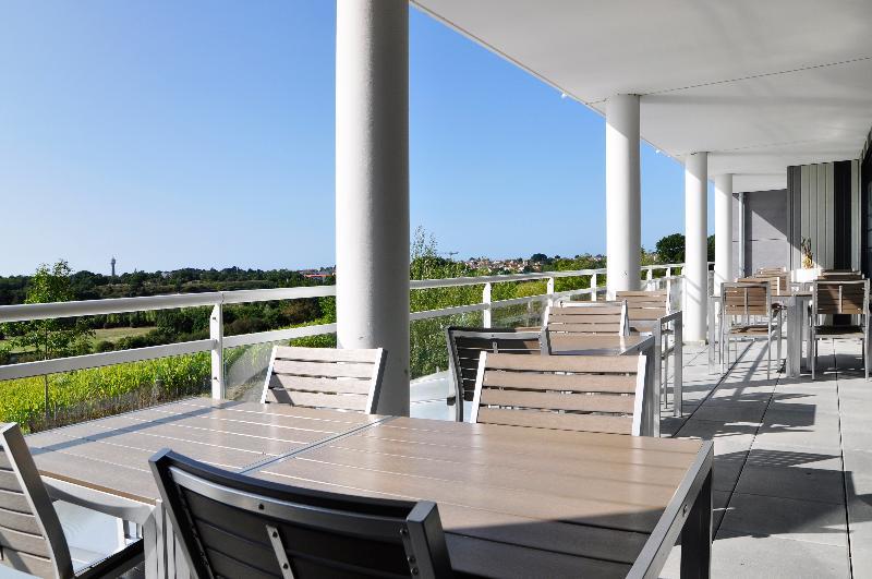 Golden Tulip Pornic Suites- Appart Hotel Luaran gambar
